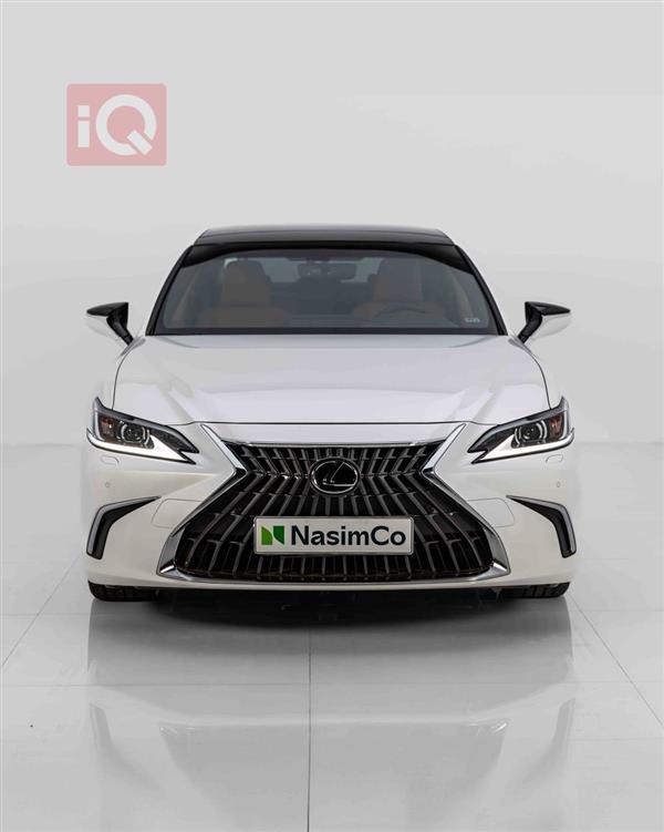 Lexus for sale in Iraq